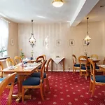 Buergerhof Hotel