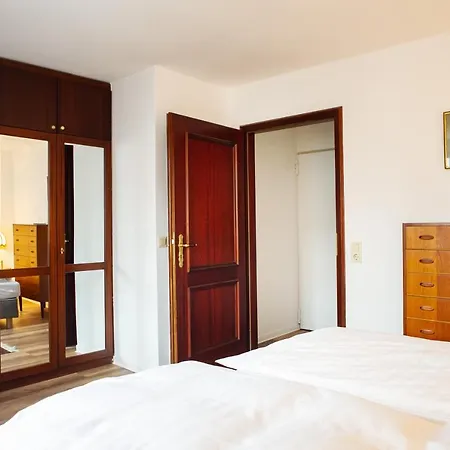 Buergerhof מלון 3*