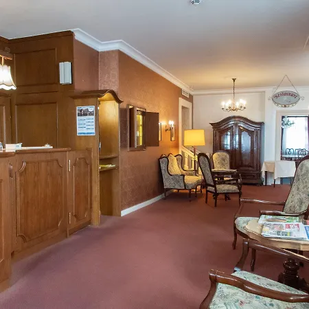 Buergerhof מלון 3*