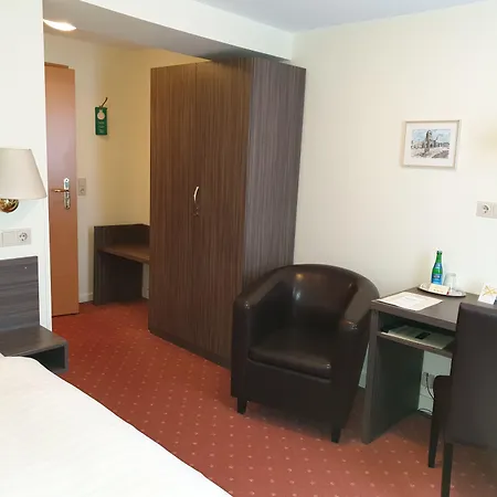 Buergerhof Hotel 3*
