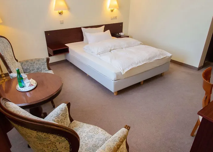Hotel Buergerhof 3*