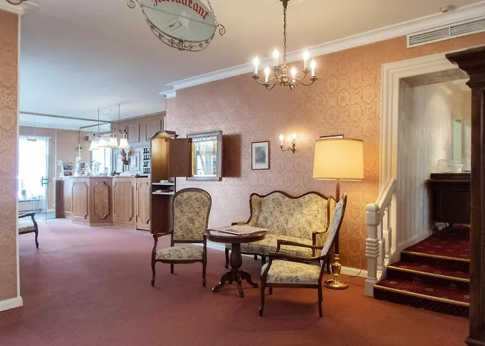 Hotel Buergerhof 3*